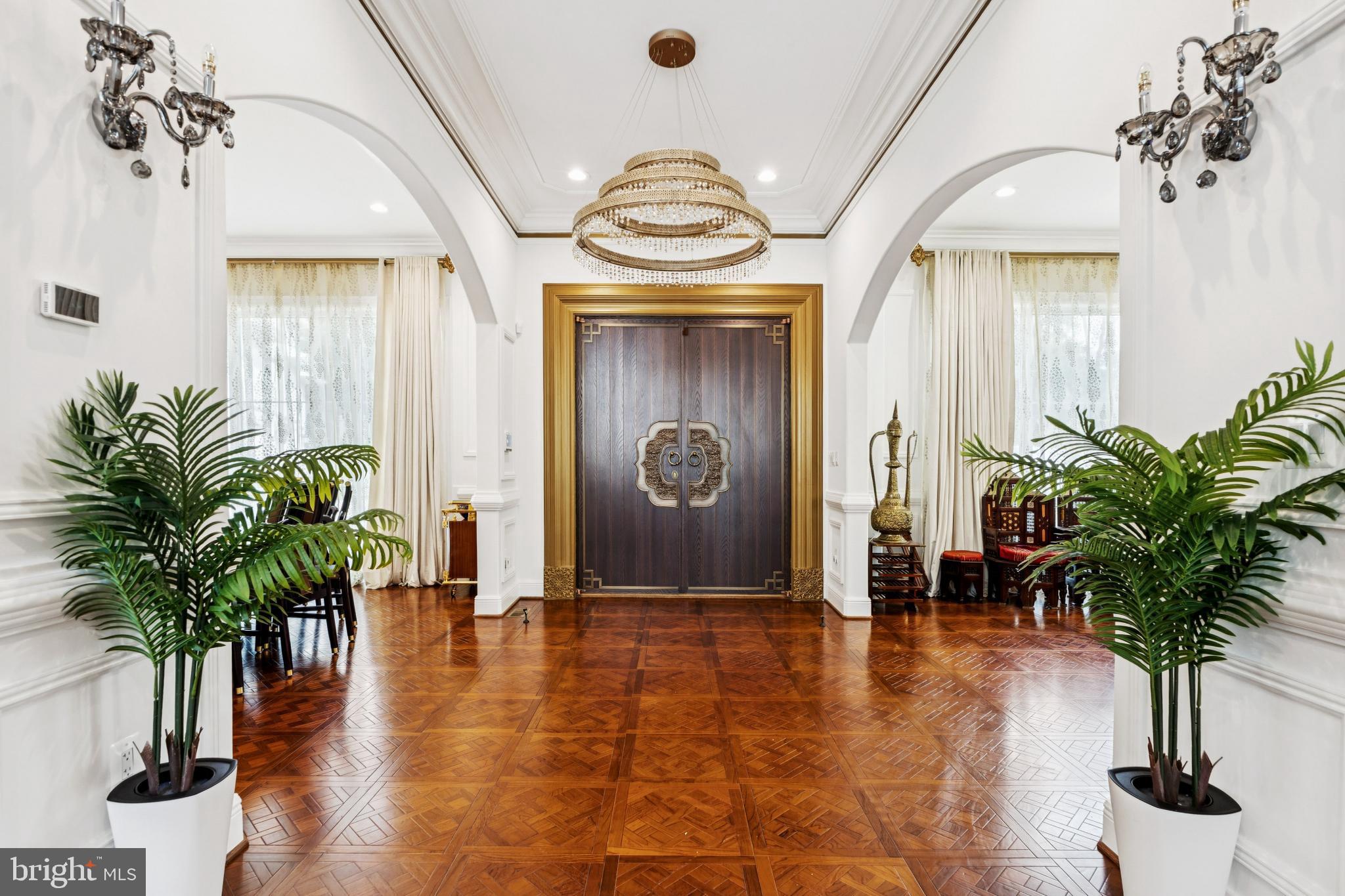 MCLEAN ESTATES - Residential Lease