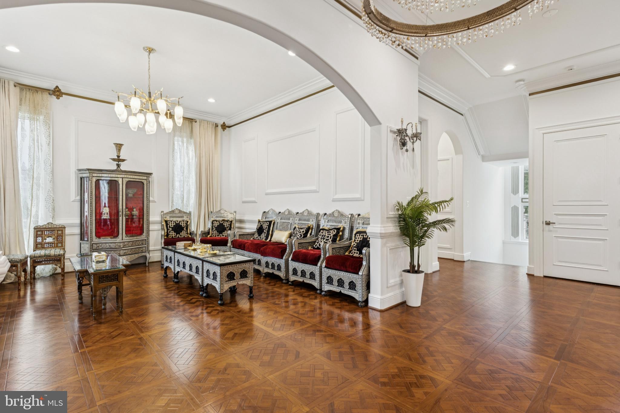 MCLEAN ESTATES - Residential Lease