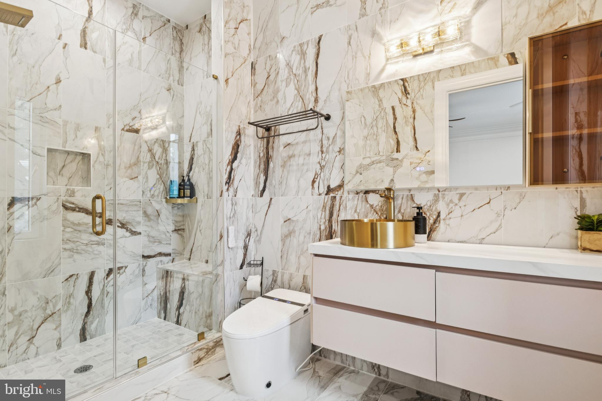 MCLEAN ESTATES - Residential Lease