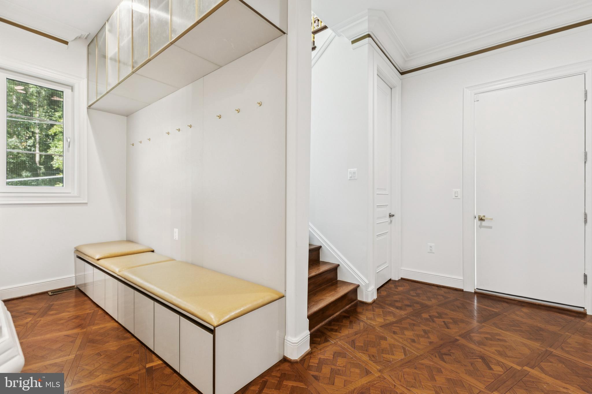 MCLEAN ESTATES - Residential Lease