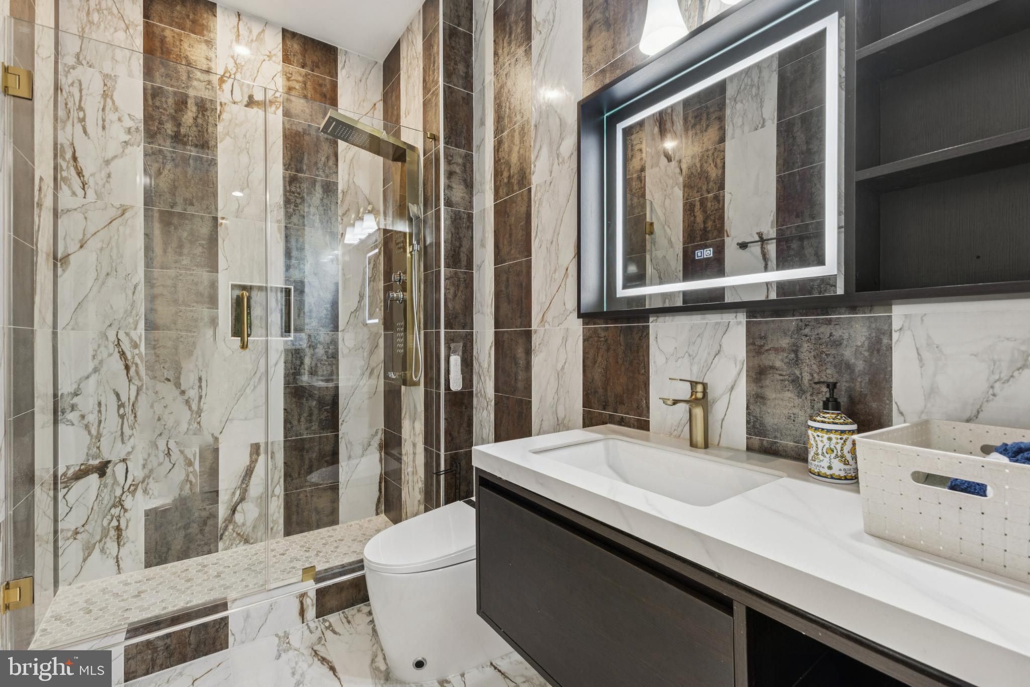 MCLEAN ESTATES - Residential Lease