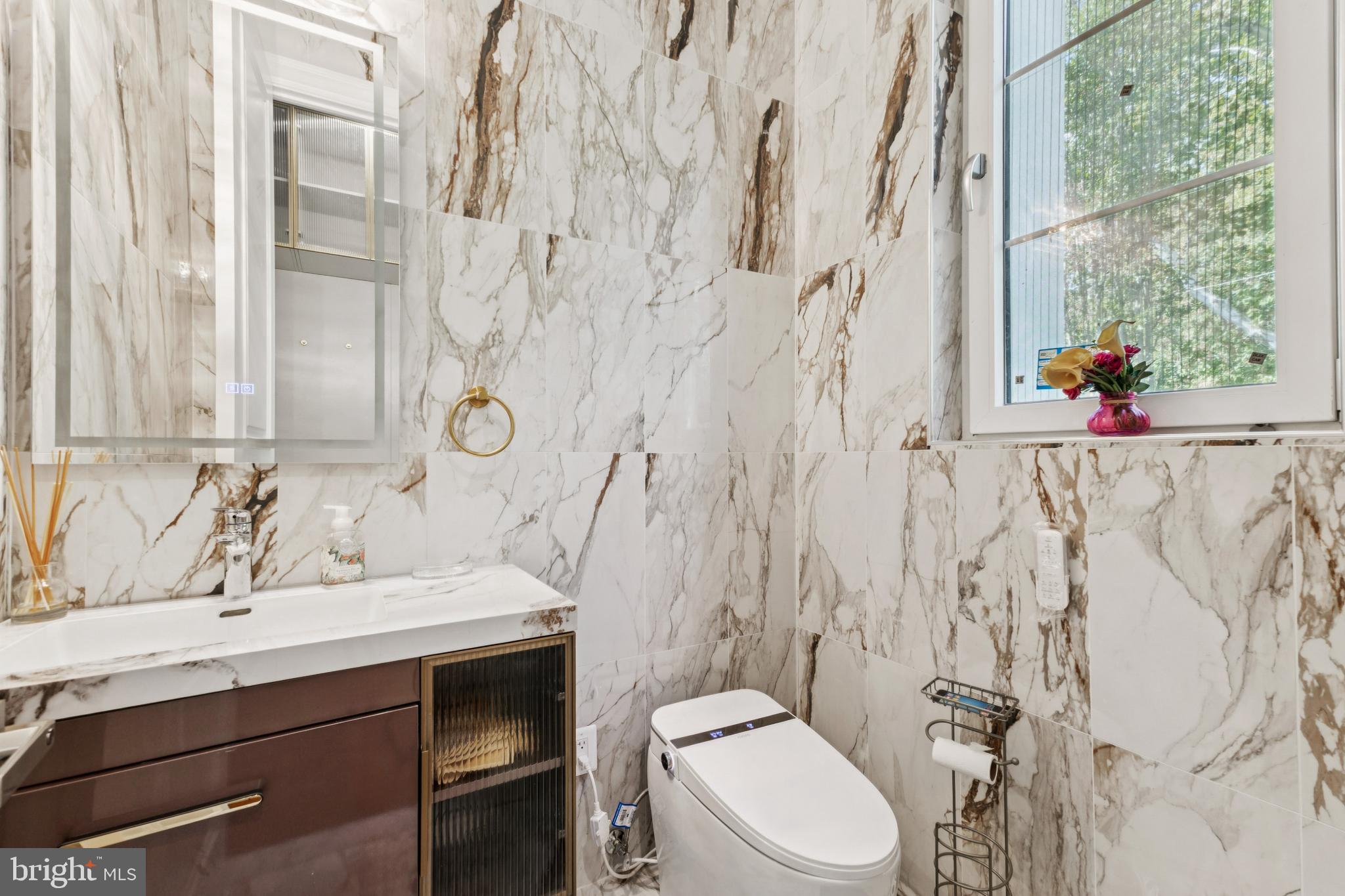 MCLEAN ESTATES - Residential Lease