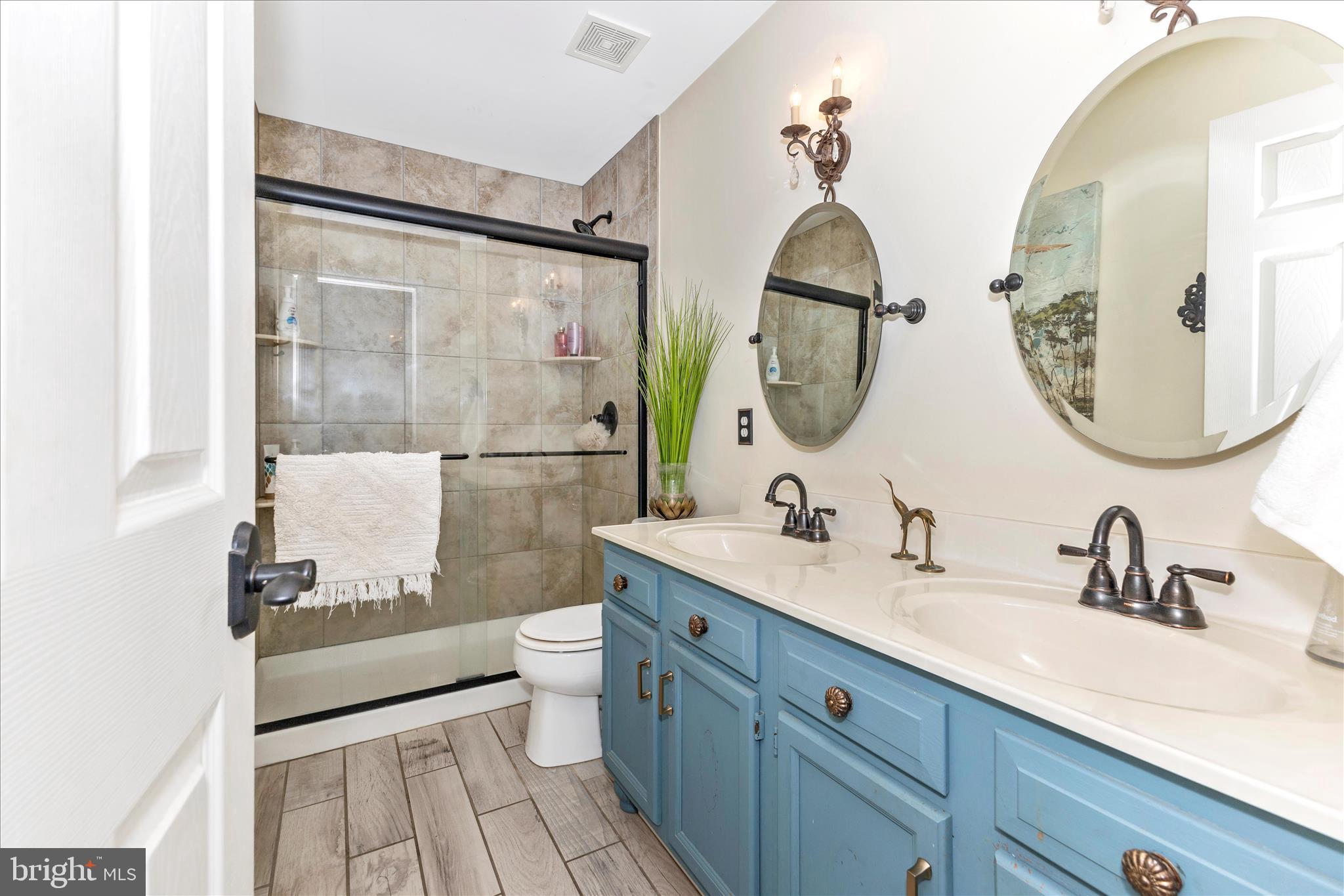 SUMMER HILL - Residential