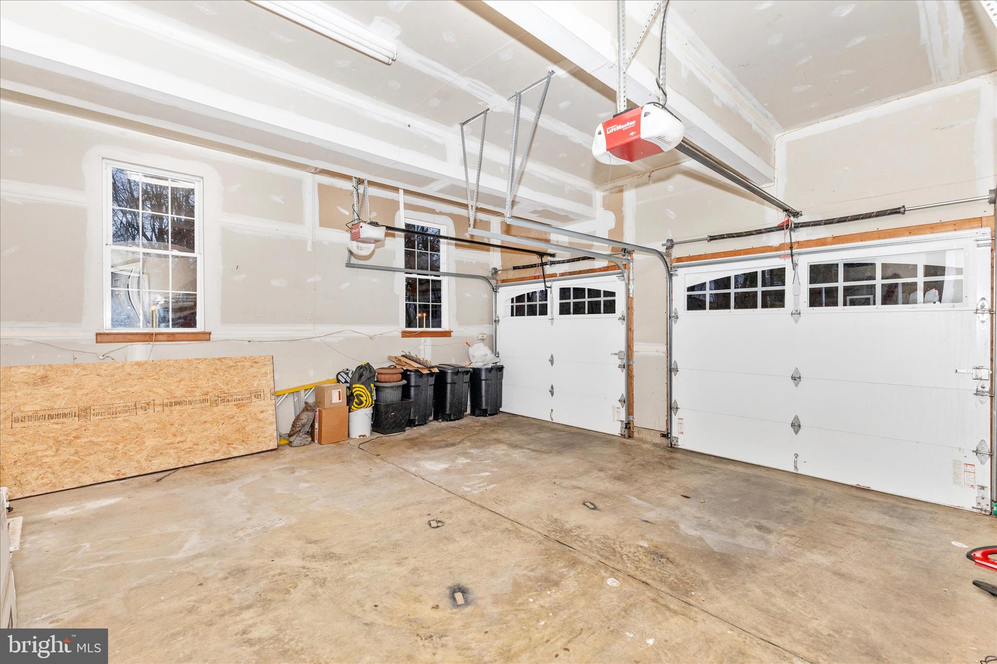 SUMMER HILL - Residential