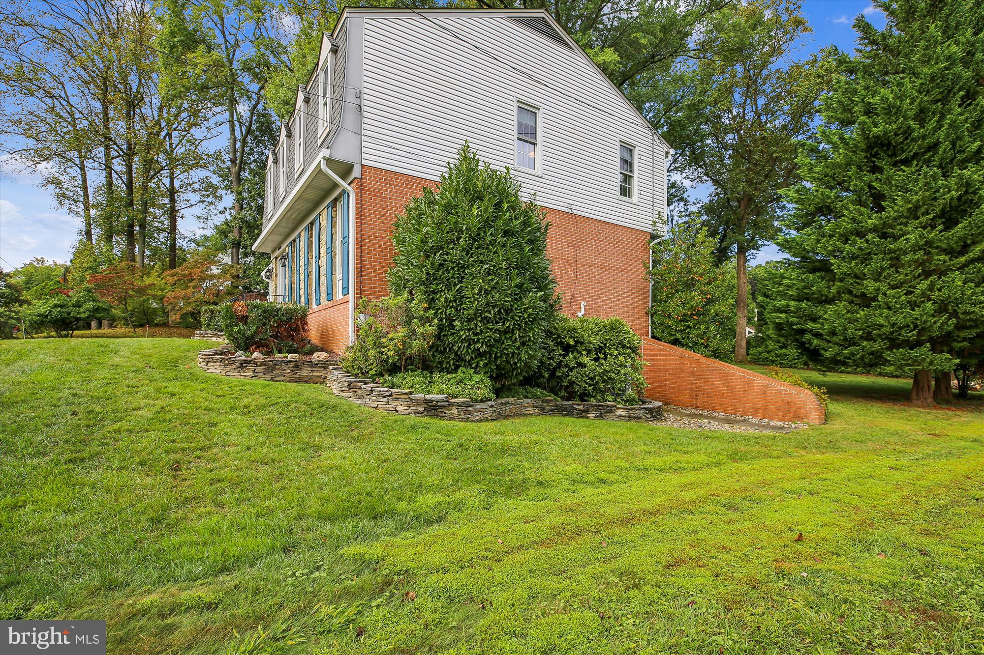 PARKSIDE ESTATES - Residential