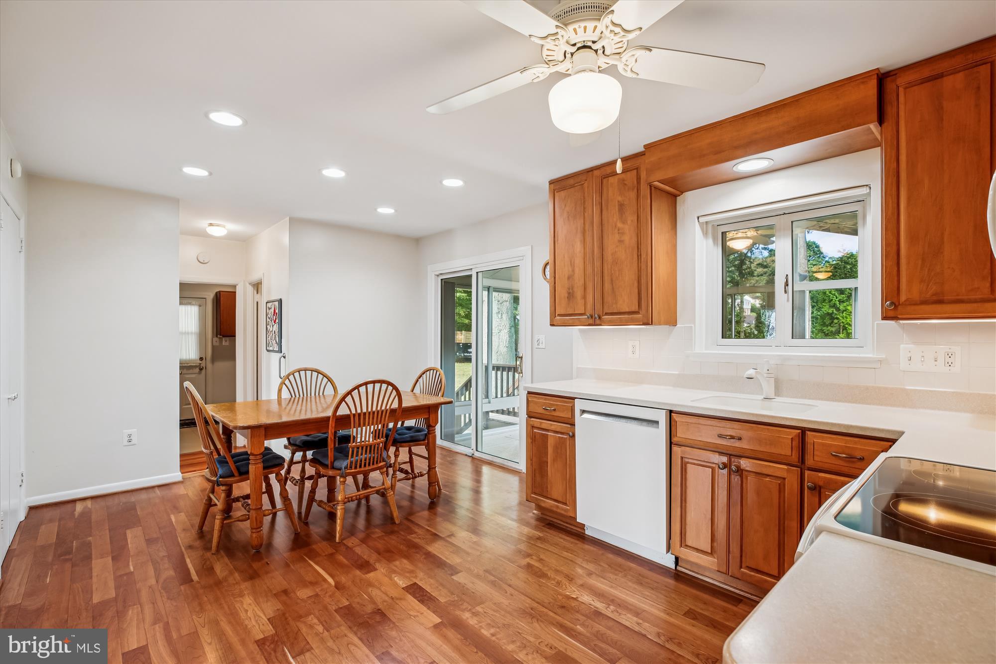 PARKSIDE ESTATES - Residential