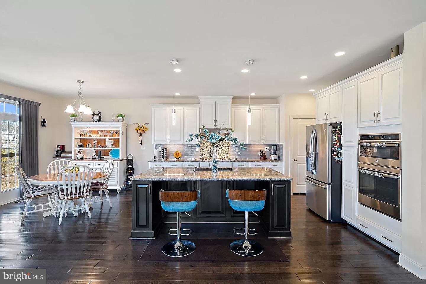 LOUDOUN VALLEY ESTATES 2 - Residential Lease