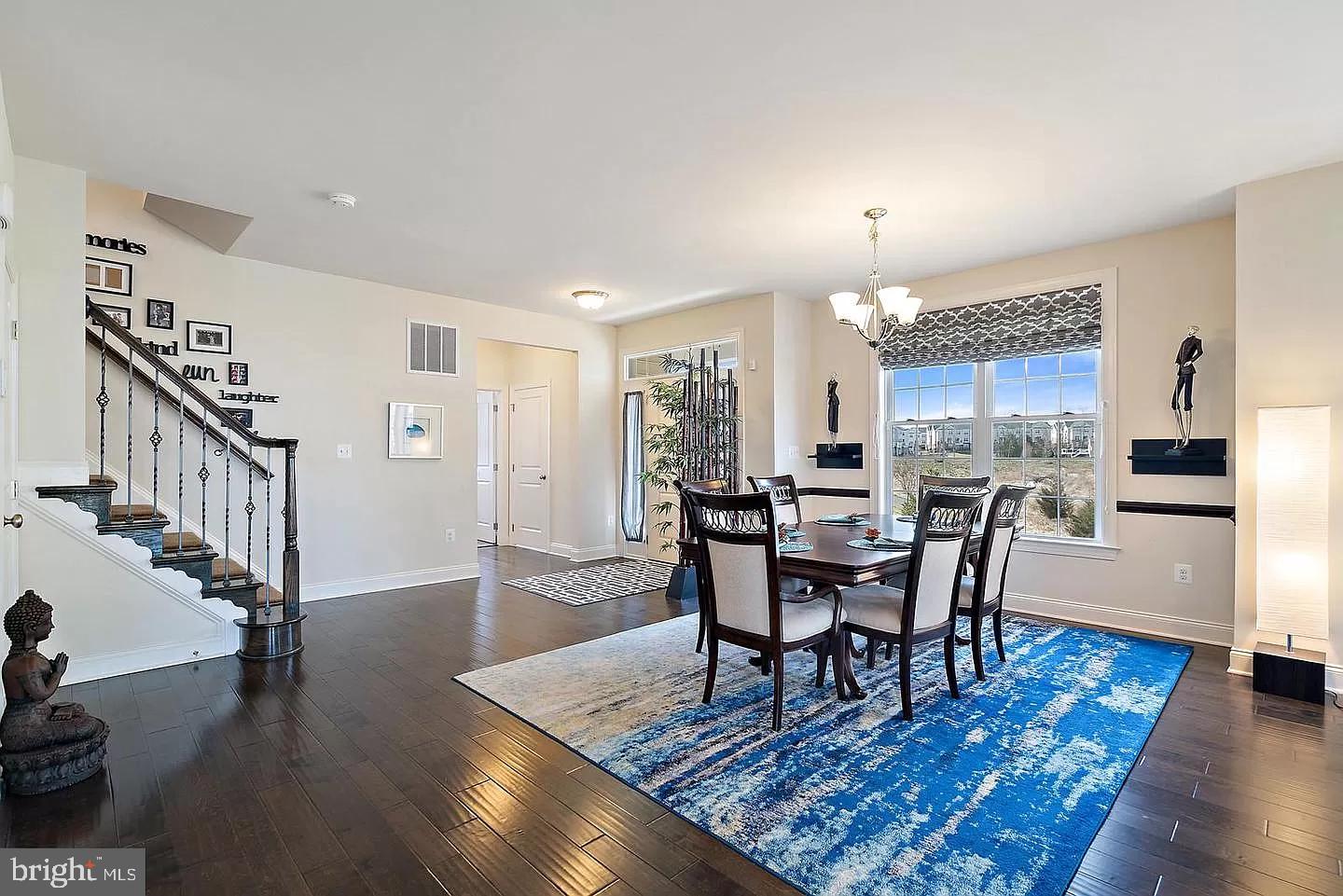 LOUDOUN VALLEY ESTATES 2 - Residential Lease