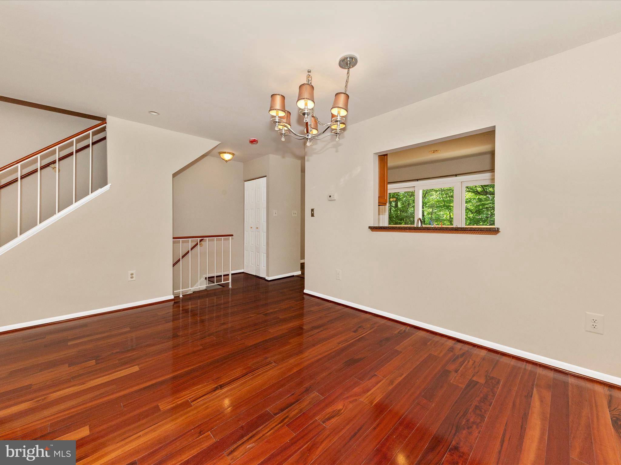 CHURCHILL TOWN SECTOR - Residential Lease