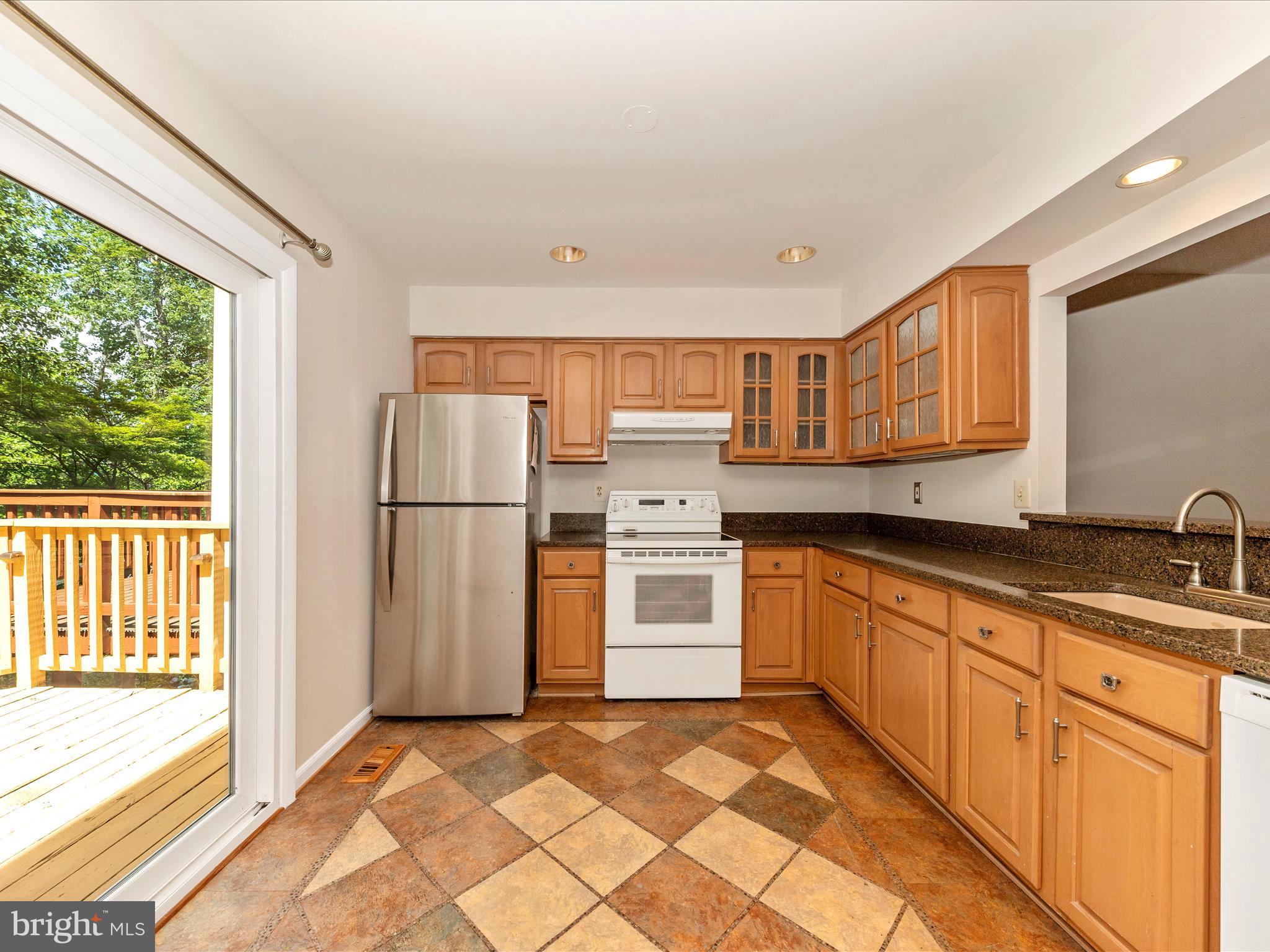 CHURCHILL TOWN SECTOR - Residential Lease