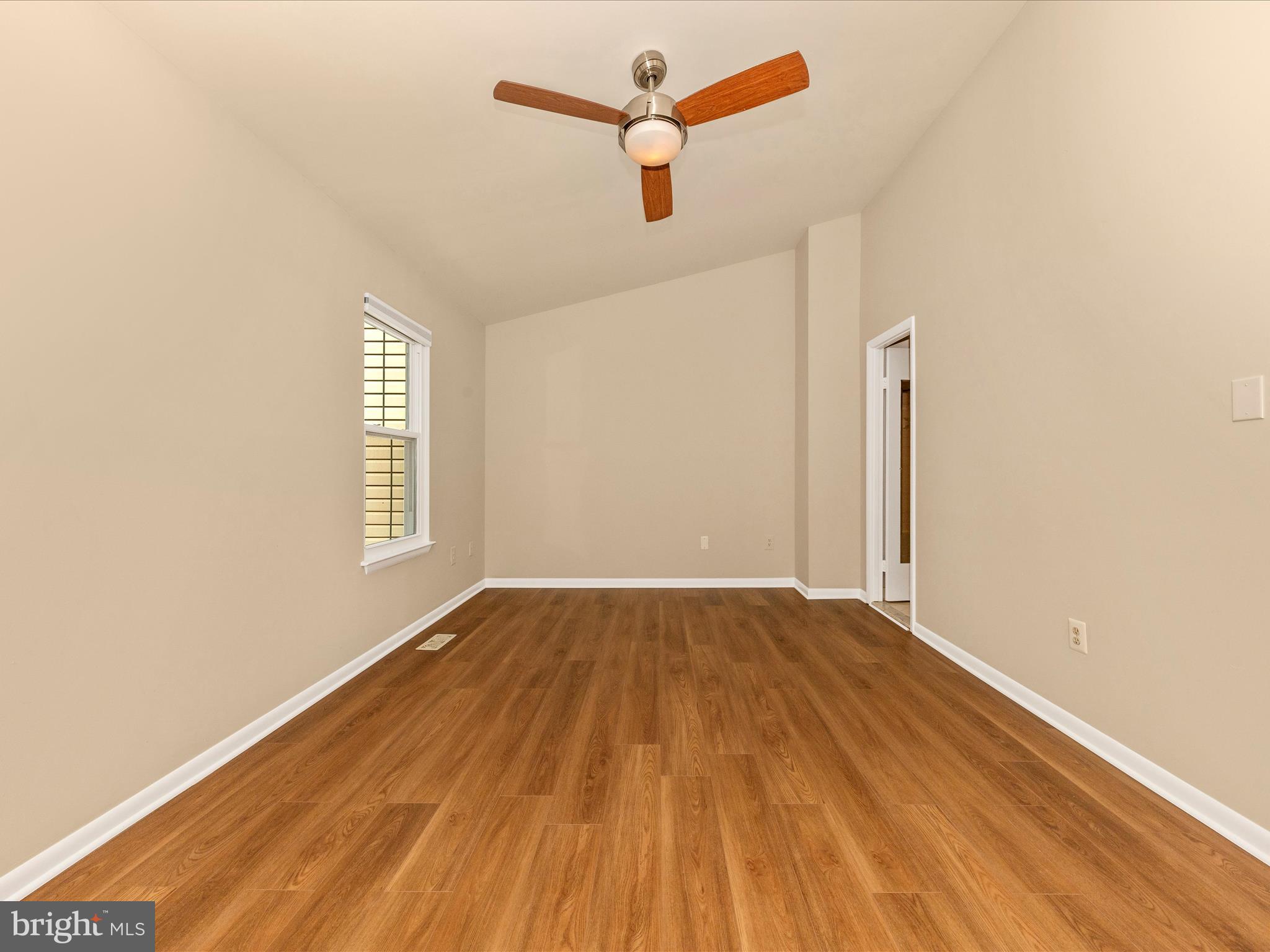 CHURCHILL TOWN SECTOR - Residential Lease