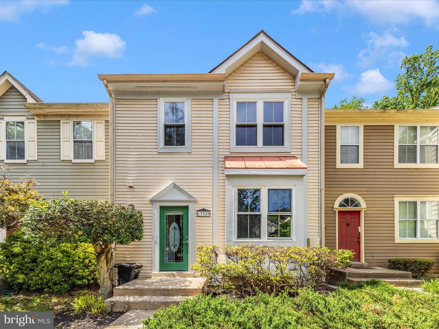 INCOME AT LEAST THREE TIME OF THE RENTAL PRICE WITH CREDIT 680 OR MORE. PET IS CASE BY CASE WITH PET RENT MAY APPLY.  AVAIABLE TO MOVE IN AROUND 5/19/2025. 
THIS IS A TRULY A GEM! STUNNING 3 BR/3.5 BA WATERFRONT TOWN HOME WITH PANORAMIC VIEWS OF LAKE CHURCHILL!!  THIS MOVE -IN-READY HOME IS LOCATED IN THE DESIRABLE CHURCHILL TOWN SECTOR COMUNNUNITY.  FRESH PAINTS FOR ALL THREE LEVELS AND BRAND NEW LVP FLOOR FOR UPPER AND BASEMENT LEVELS. BRAZILIAN FLOORS, GOURMET KITCHEN W/QUARTZ COUNTERS, MAPLE CABS. UPGRADED APPLIANCES, CUSTOM LIGHTING, MASTER BR W/VAULTED CEILING. RENOVATED BATHS W/CERAMIC TILES W/B FIREPLACE DECK AND WALK/OUT BASEMENT W/PATIO*3RD FULL BATH IS ON LOWER LEVEL. UNDER CAB LIGHTING AND NEW TRIPLE PANE WINDOWS/SLIDER. THE COMMUNITY OFFERS FANTASTSIC AMENITIES SUCH AS OUTDOOR POOL, TENNIS COURTS, WALKING PATHS/TRAILS. AND TOT LOTS.  CLOSE TO I-270, METRO, SHOPPING CENTERS, PARKS AND MARC.