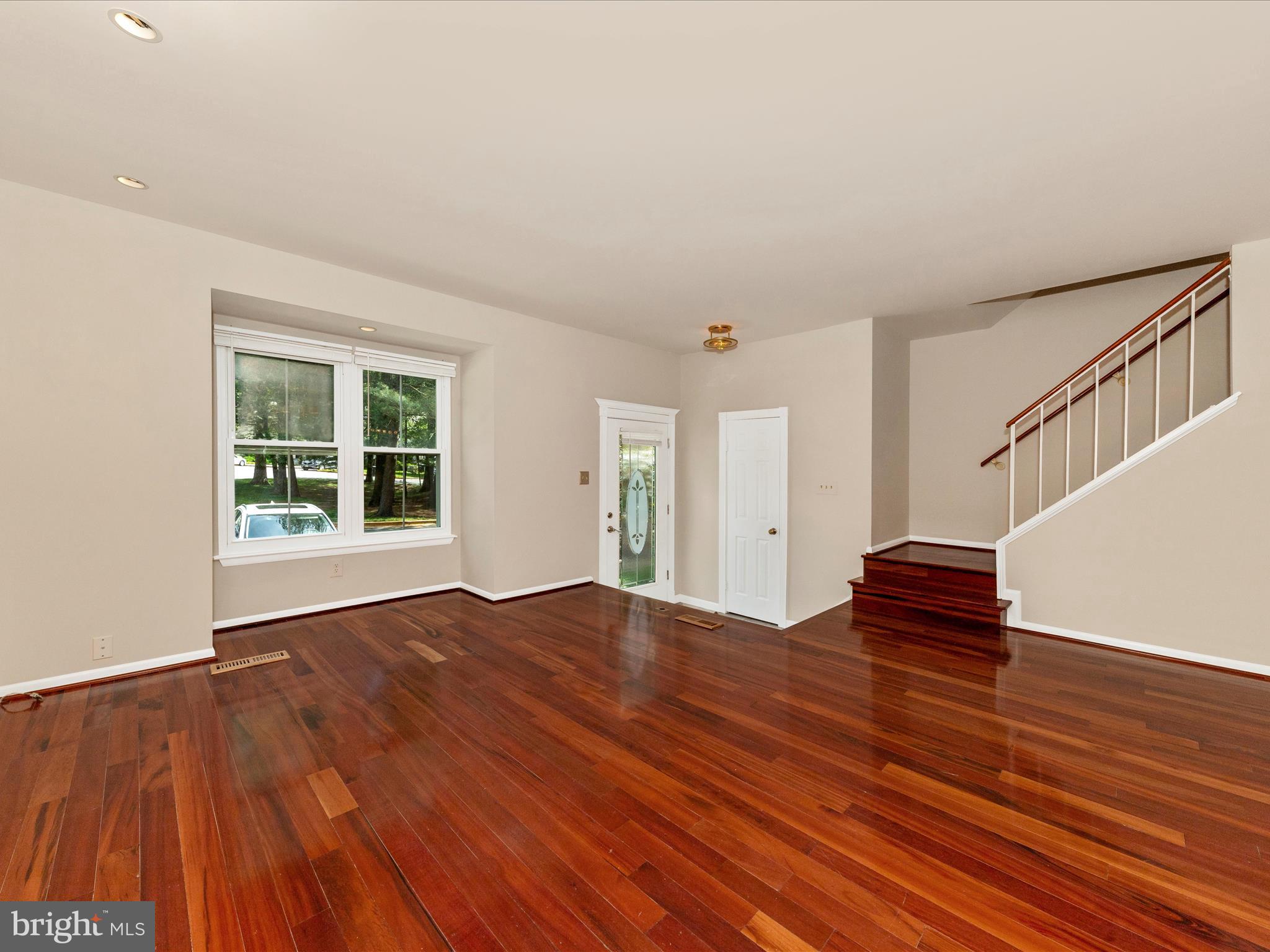 CHURCHILL TOWN SECTOR - Residential Lease