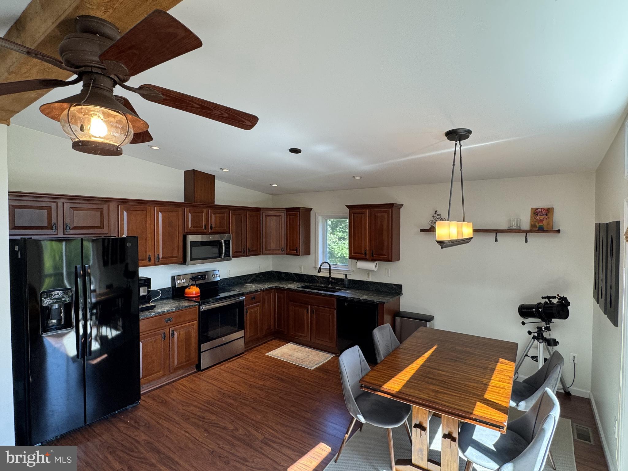 HIDDEN VALLEY FARMS - Residential