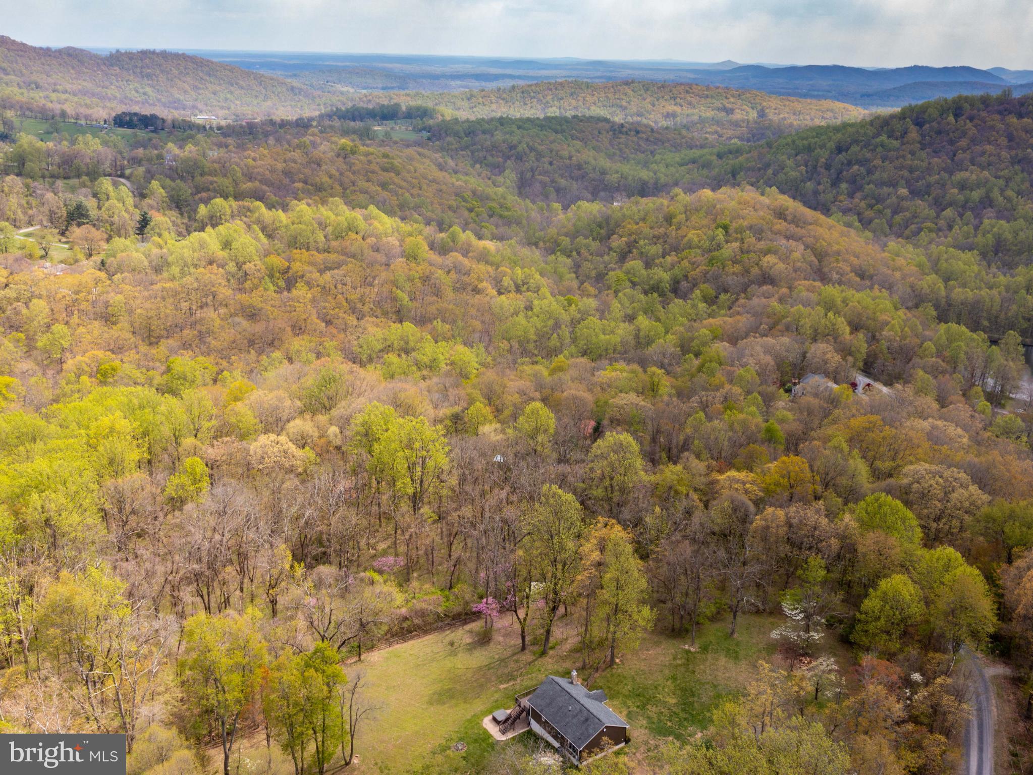 3998 HIDDEN VALLEY LANE