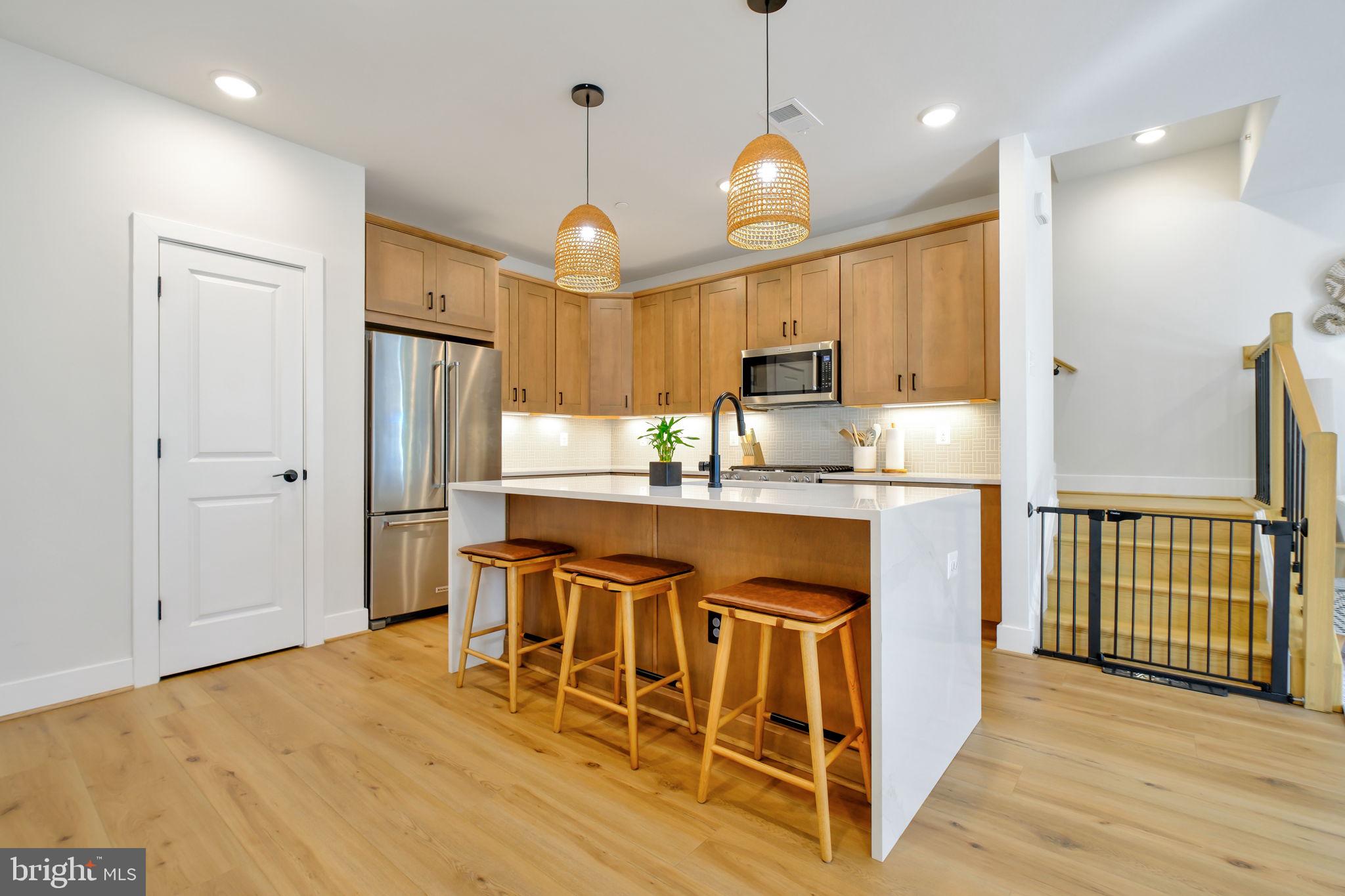 4937 EISENHOWER AVENUE