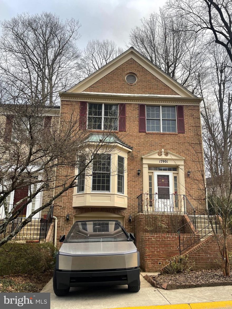 Like New, All Hardwood Floors on Main Level, Two fireplaces   All Bland New kitchen appliances,  ……Three Stories , EndUnit , Brick Townhouse, …. All New paints Through the whole house……All new Floors,…..