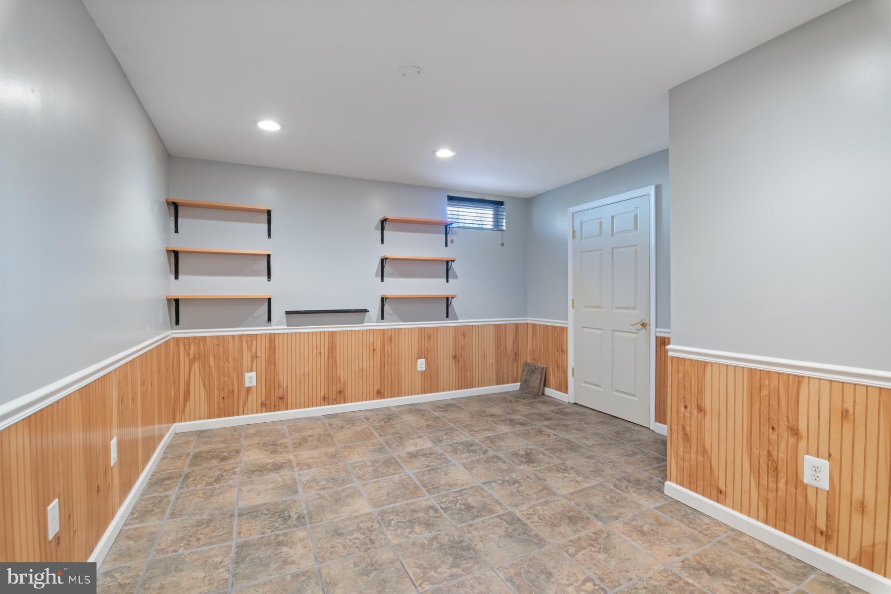 VINEYARD OAK - Residential