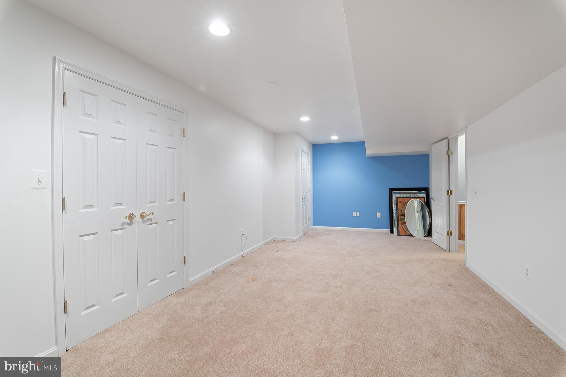 VINEYARD OAK - Residential