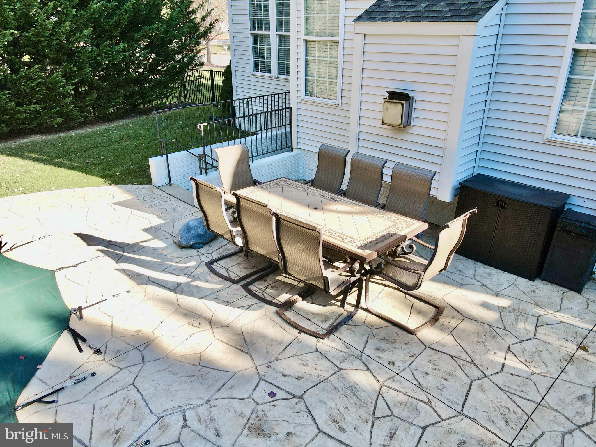 VINEYARD OAK - Residential