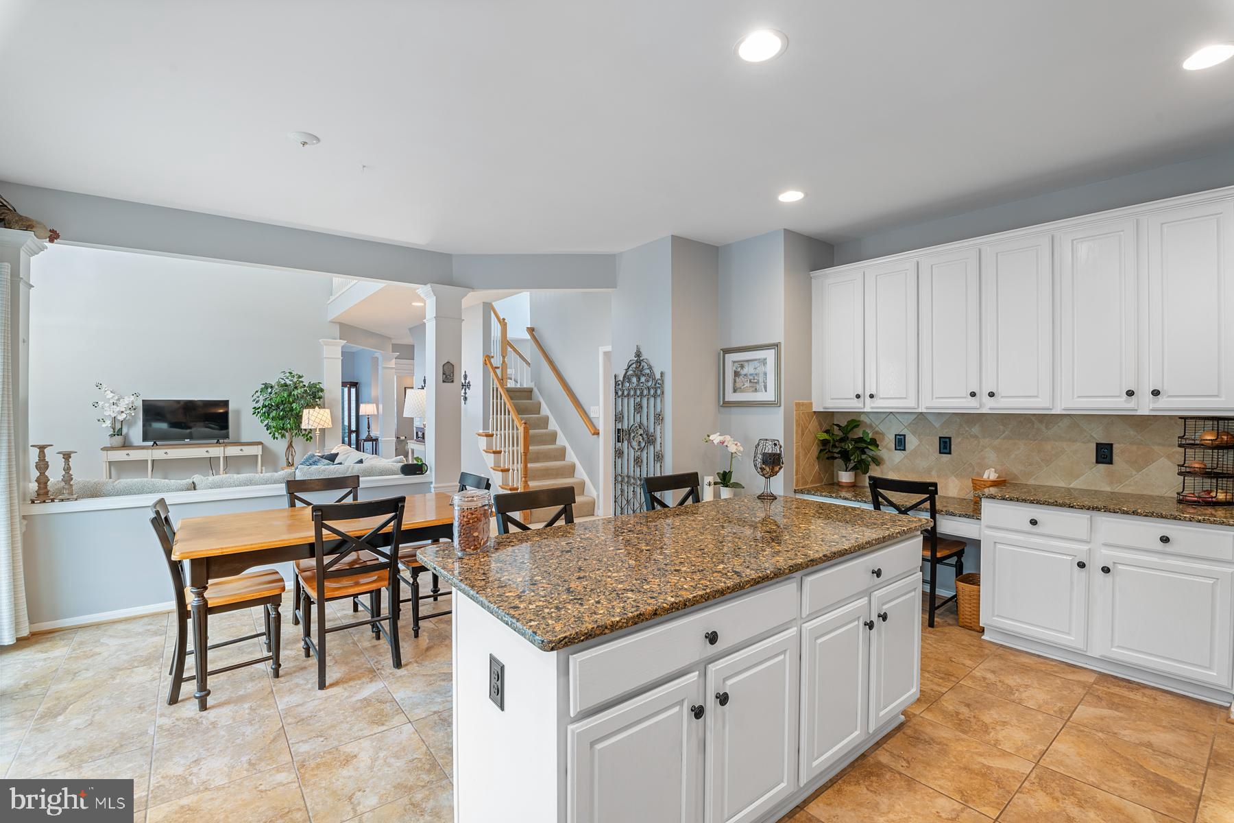 VINEYARD OAK - Residential