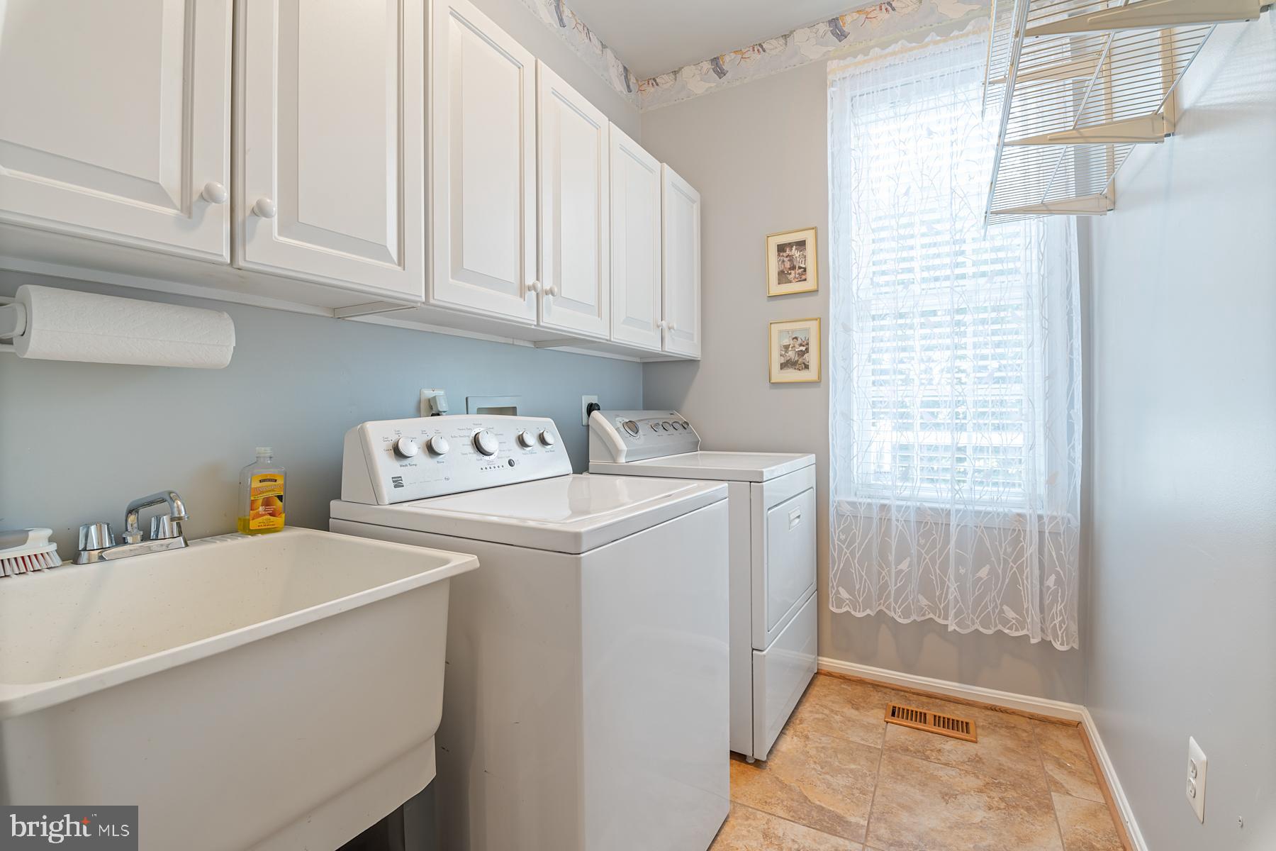 VINEYARD OAK - Residential