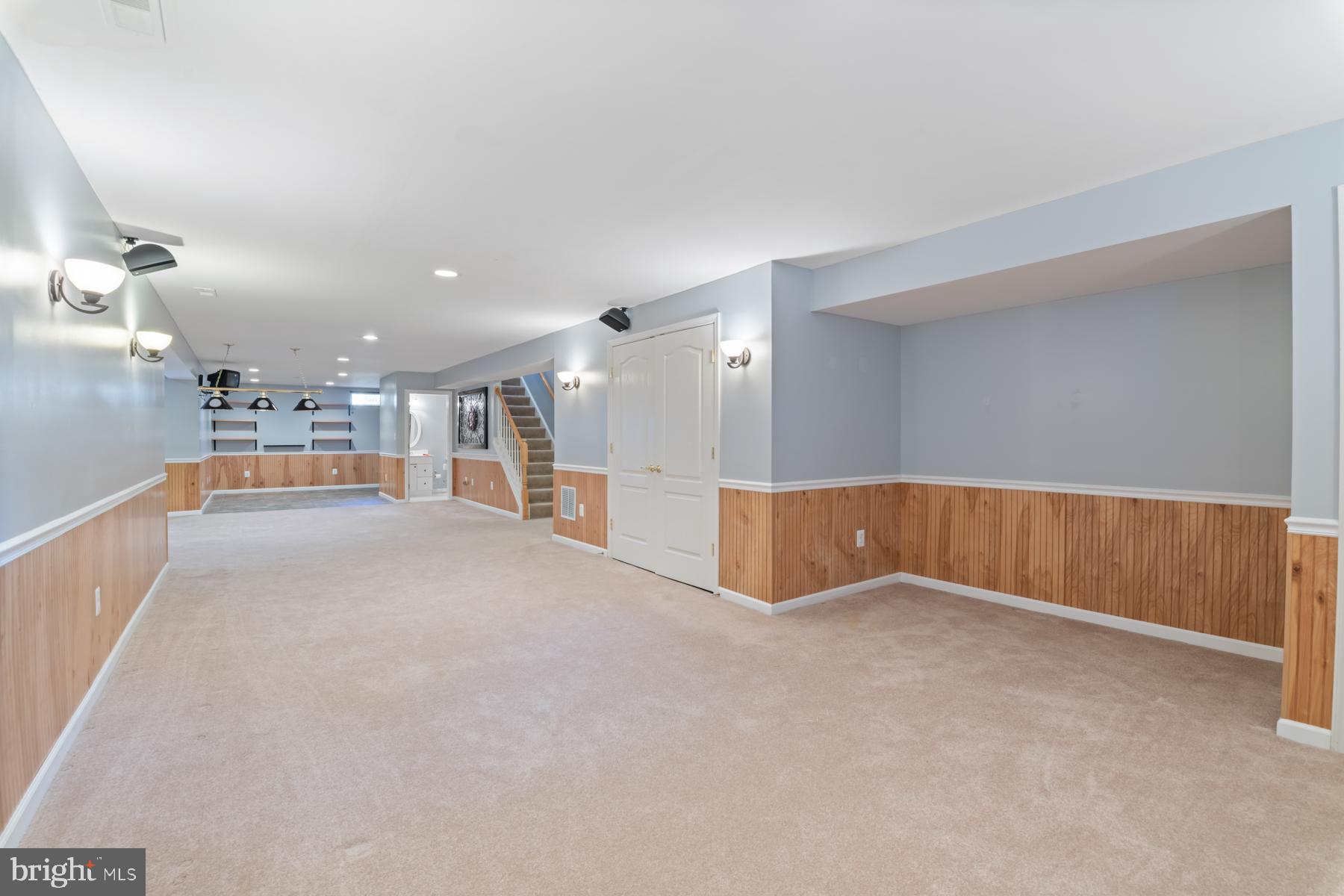 VINEYARD OAK - Residential