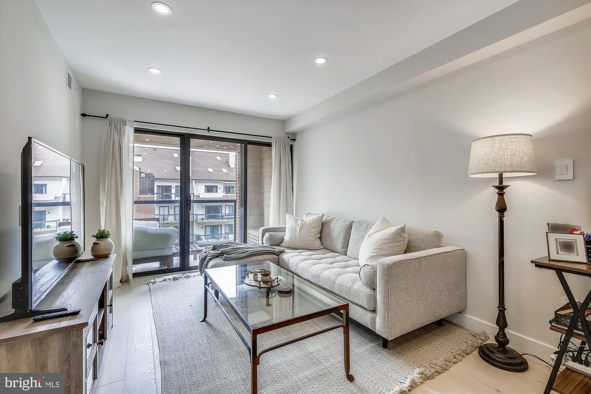 1029 N STUART STREET 413