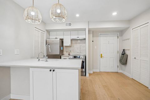 Photo of 1029 N Stuart Street #413, ARLINGTON, VA 22201 (MLS # VAAR2071714)