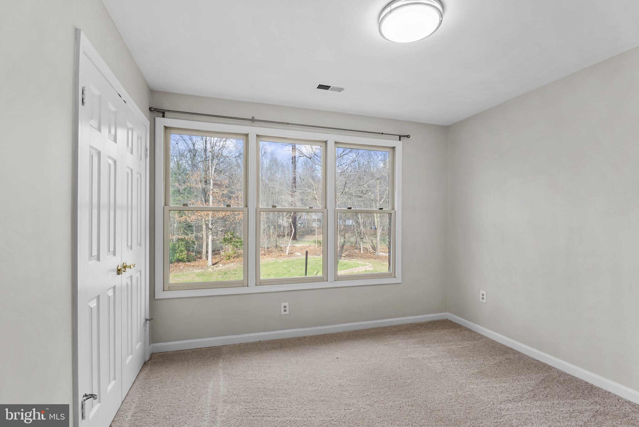 WOODLEAF - Residential