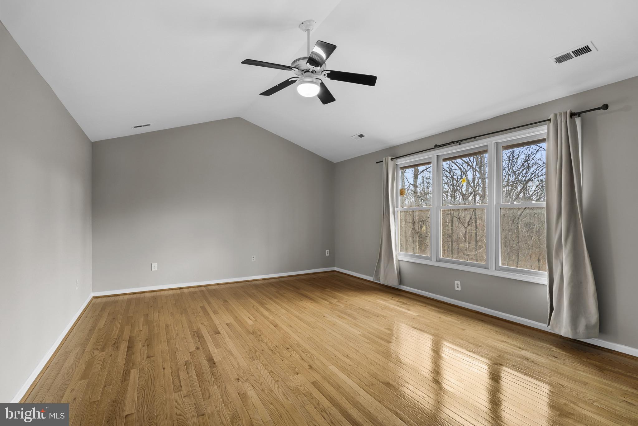 WOODLEAF - Residential