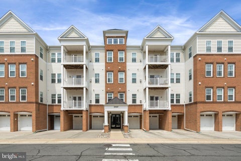 Condo For Sale - 24637 Woolly Mammoth Terrace #307<br/> ALDIE, VA 20105