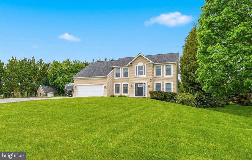 Welcome to 6341 Twin Ponds in beautiful Mount Airy, MD.  From inside to out, this house checks all the boxes of your next home.  From it's bright entryway, spacious den, and large living room to the beautifully updated kitchen with granite countertops, stainless steel appliances, & 42" cabinetry.  Upper level features a HUGE primary suite with walk-in closet and en-suite bath with soaking tub plus 3 additional large bedrooms.  Fully finished lower level with family room, entertaining bar, and still tons of storage.  As if that isn't enough, the backyard is a DREAM with a wonderfully hardscaped patio, outdoor kitchen, and heated in-ground pool.  All of this on two serene acres in Mount Airy!  Don't hesitate to tour!  Schedule TODAY!
