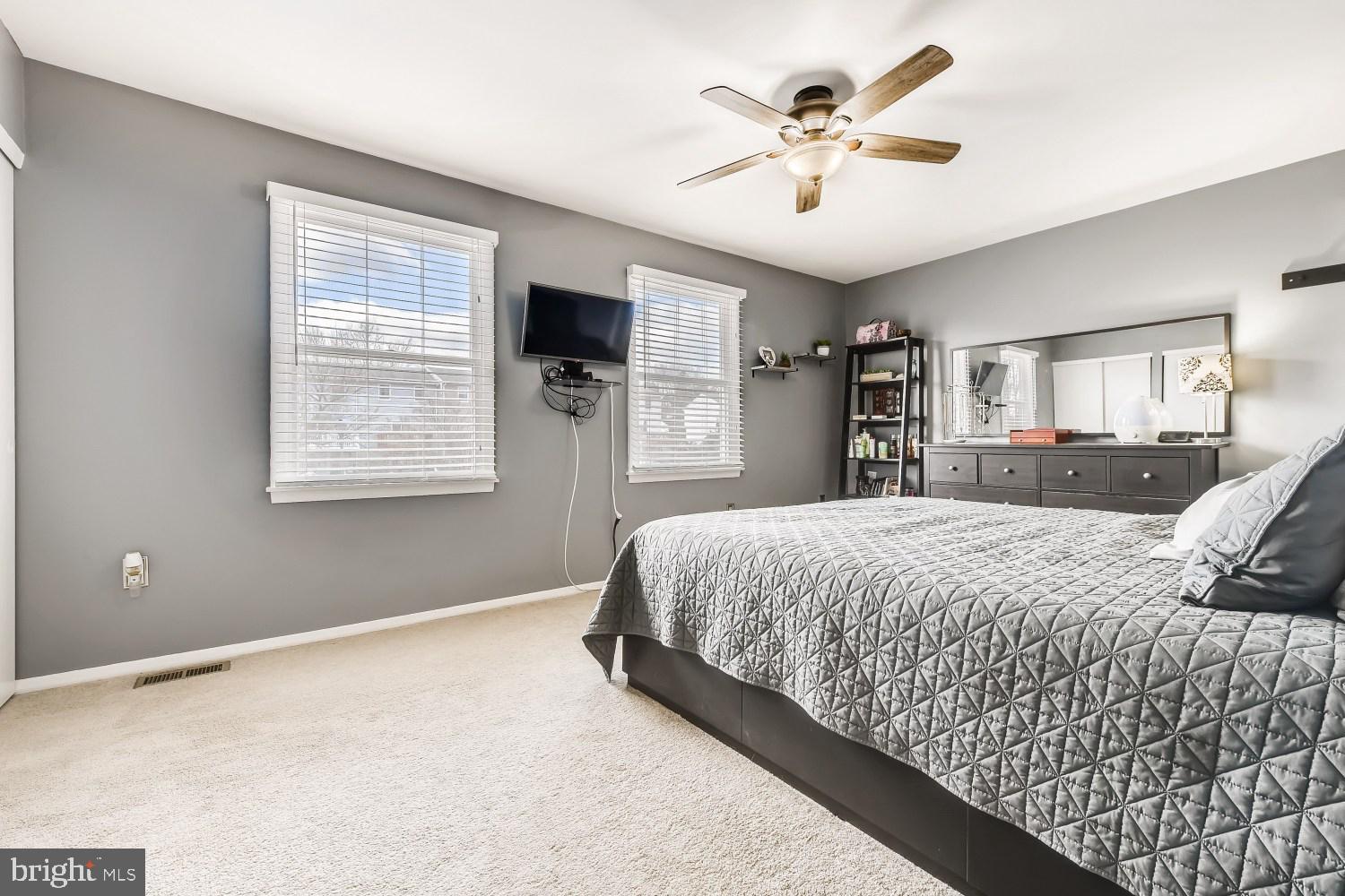 KIMBERLY VILLAGE - Residential