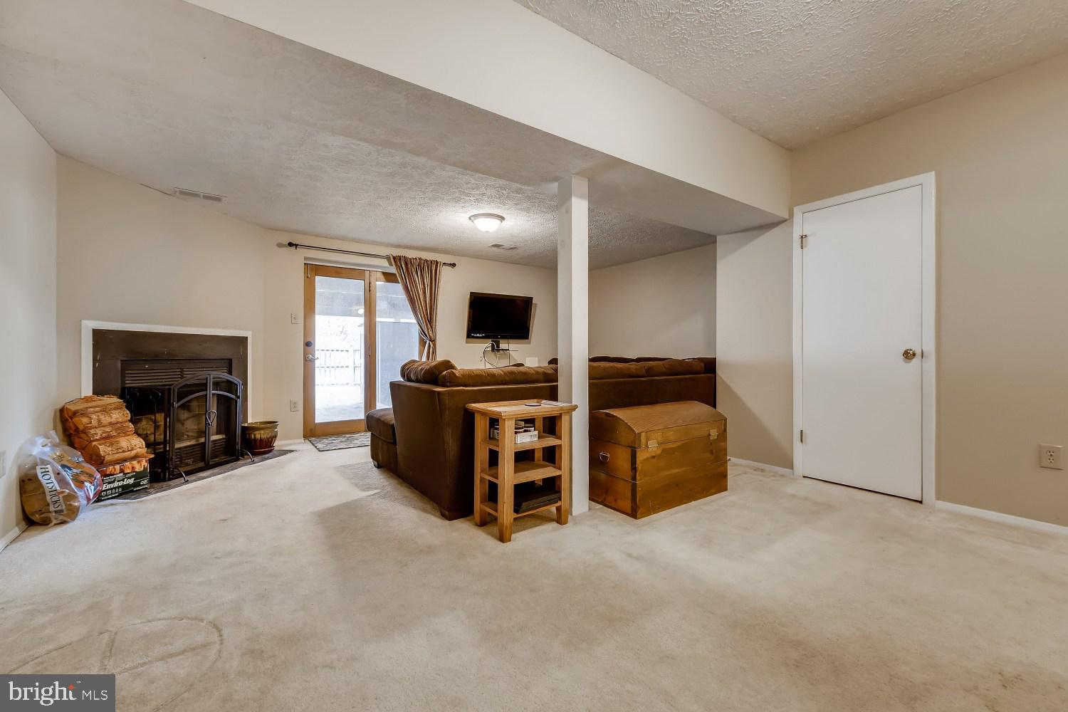 KIMBERLY VILLAGE - Residential