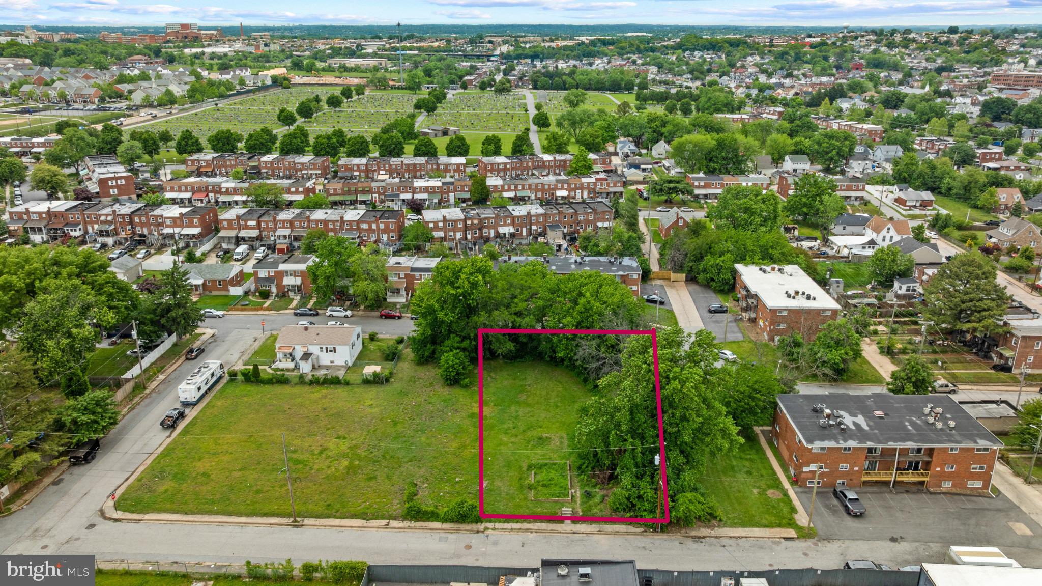 BROENING MANOR - Land