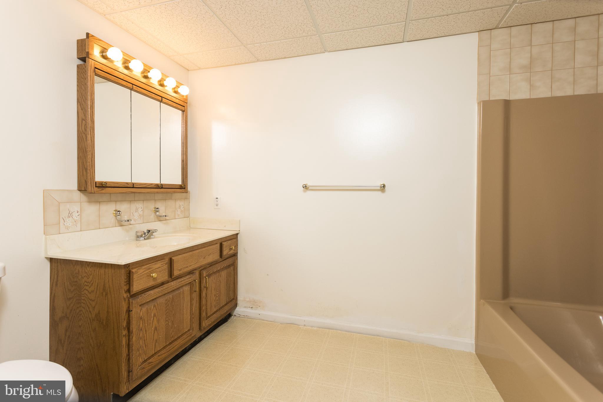 MARVON AT BATTER BROOK FRM - Residential