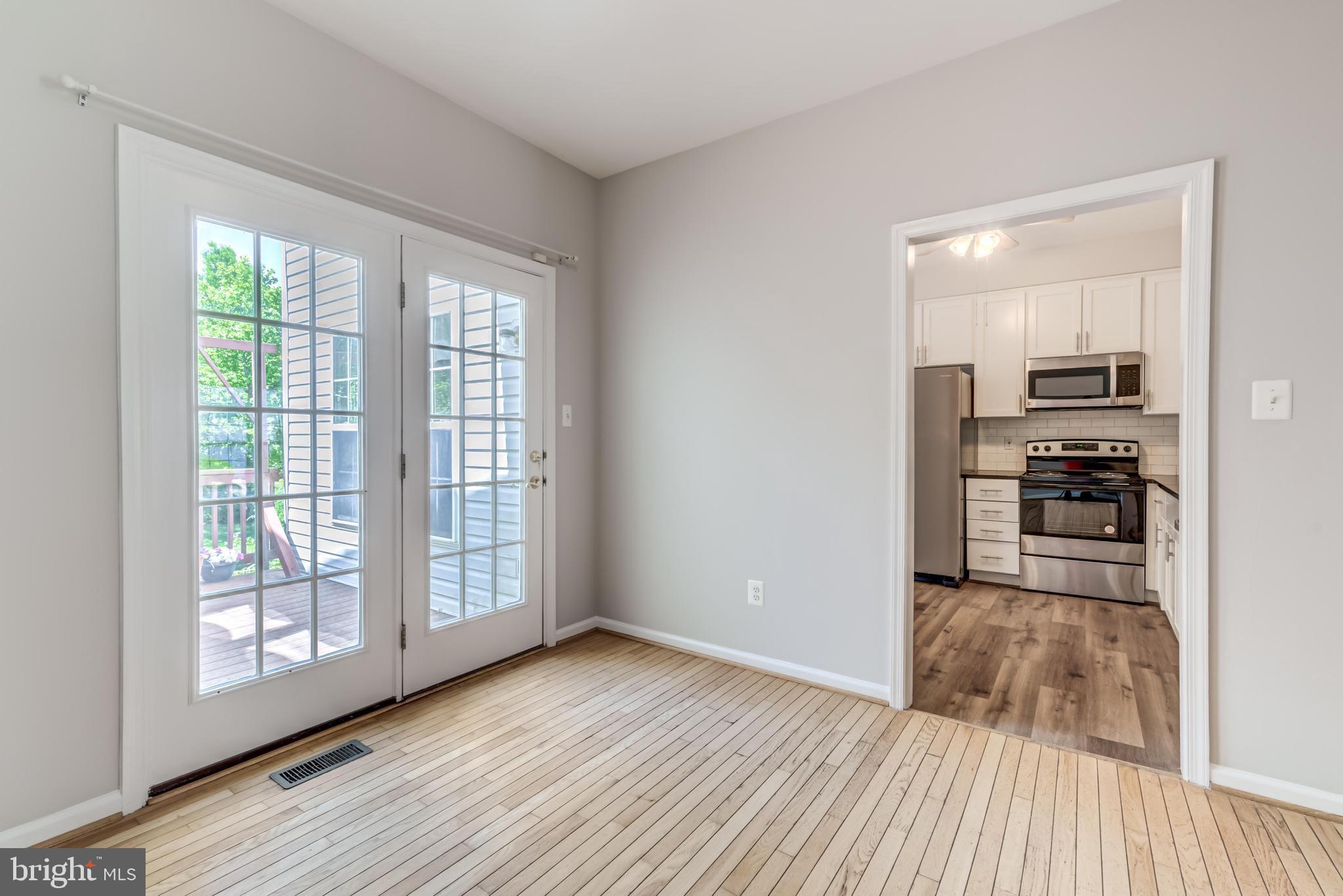 ASHBURN FARM - Residential Lease