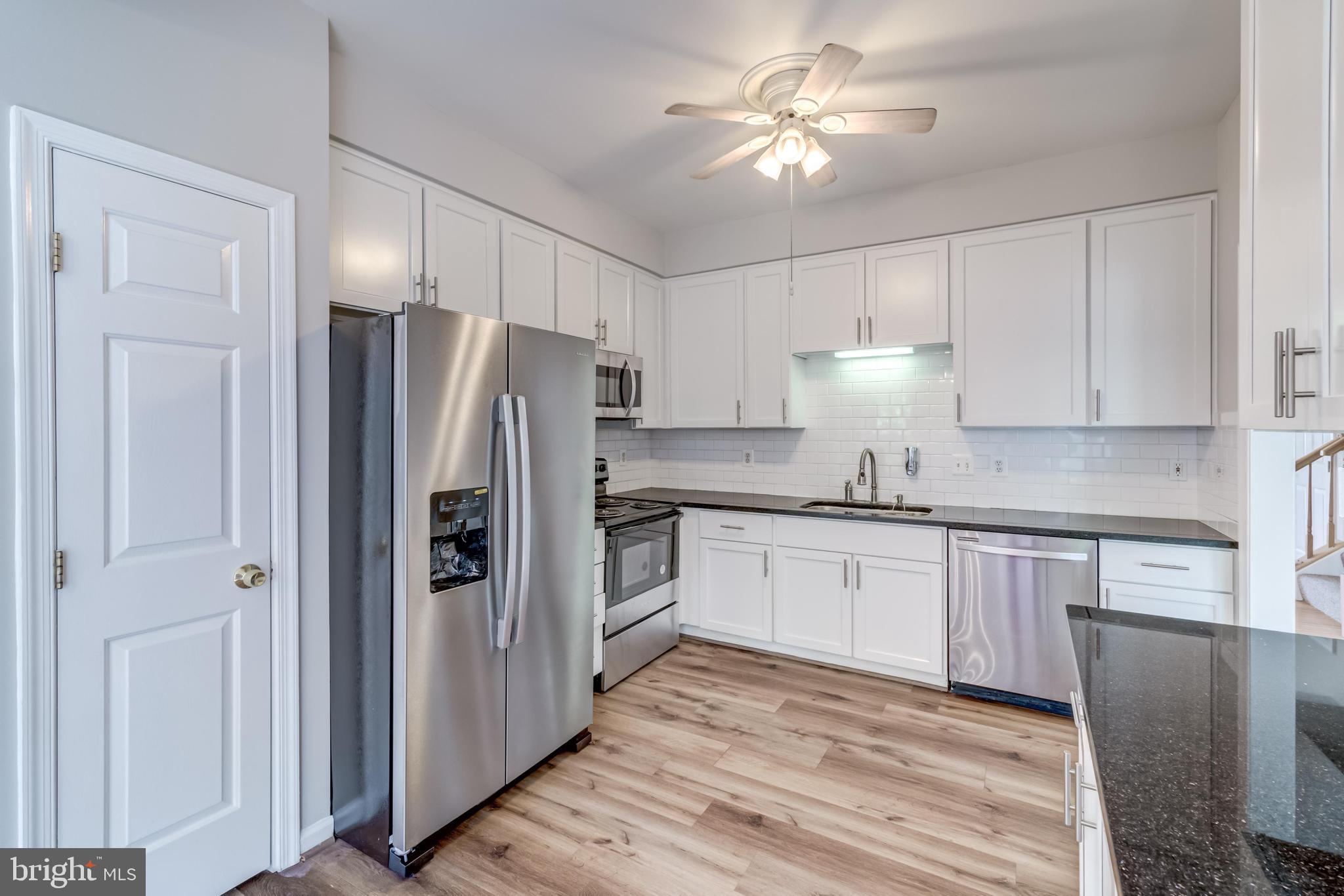 ASHBURN FARM - Residential Lease