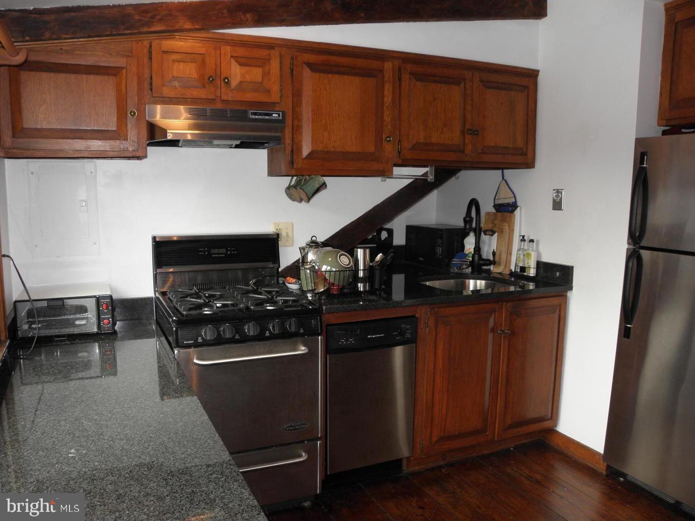 OLD TOWN ALEXANDRIA - Residential Lease