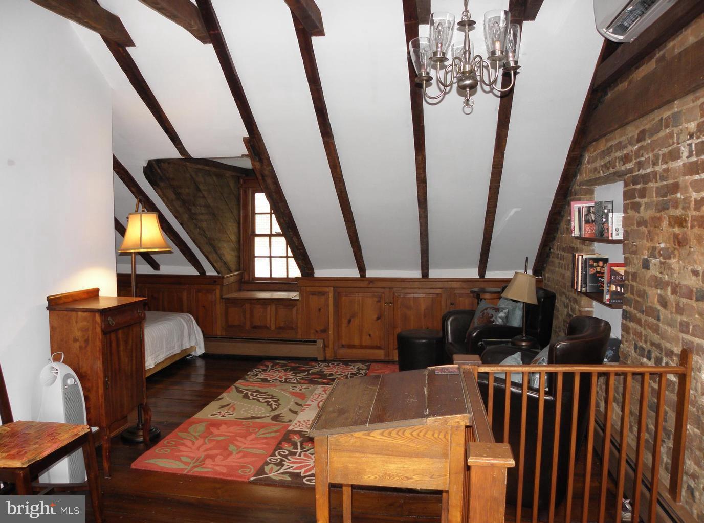 OLD TOWN ALEXANDRIA - Residential Lease