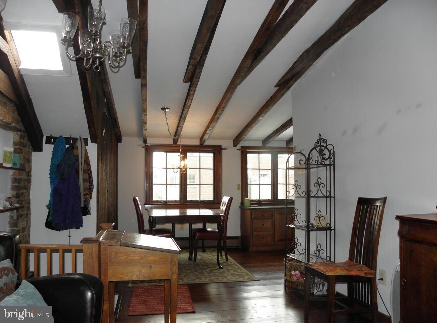 OLD TOWN ALEXANDRIA - Residential Lease