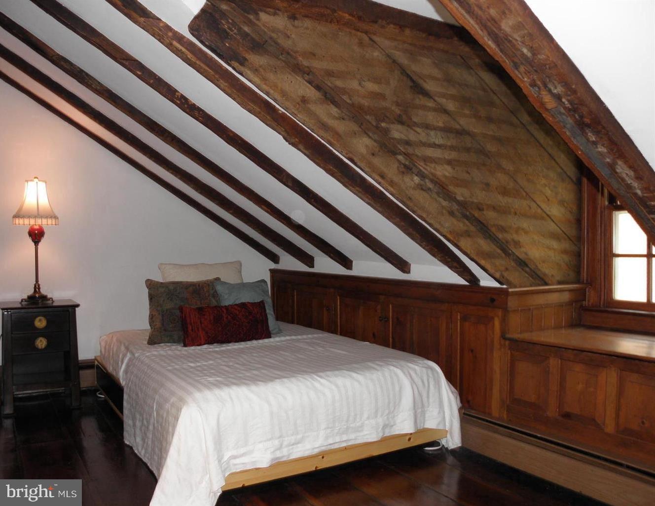 OLD TOWN ALEXANDRIA - Residential Lease