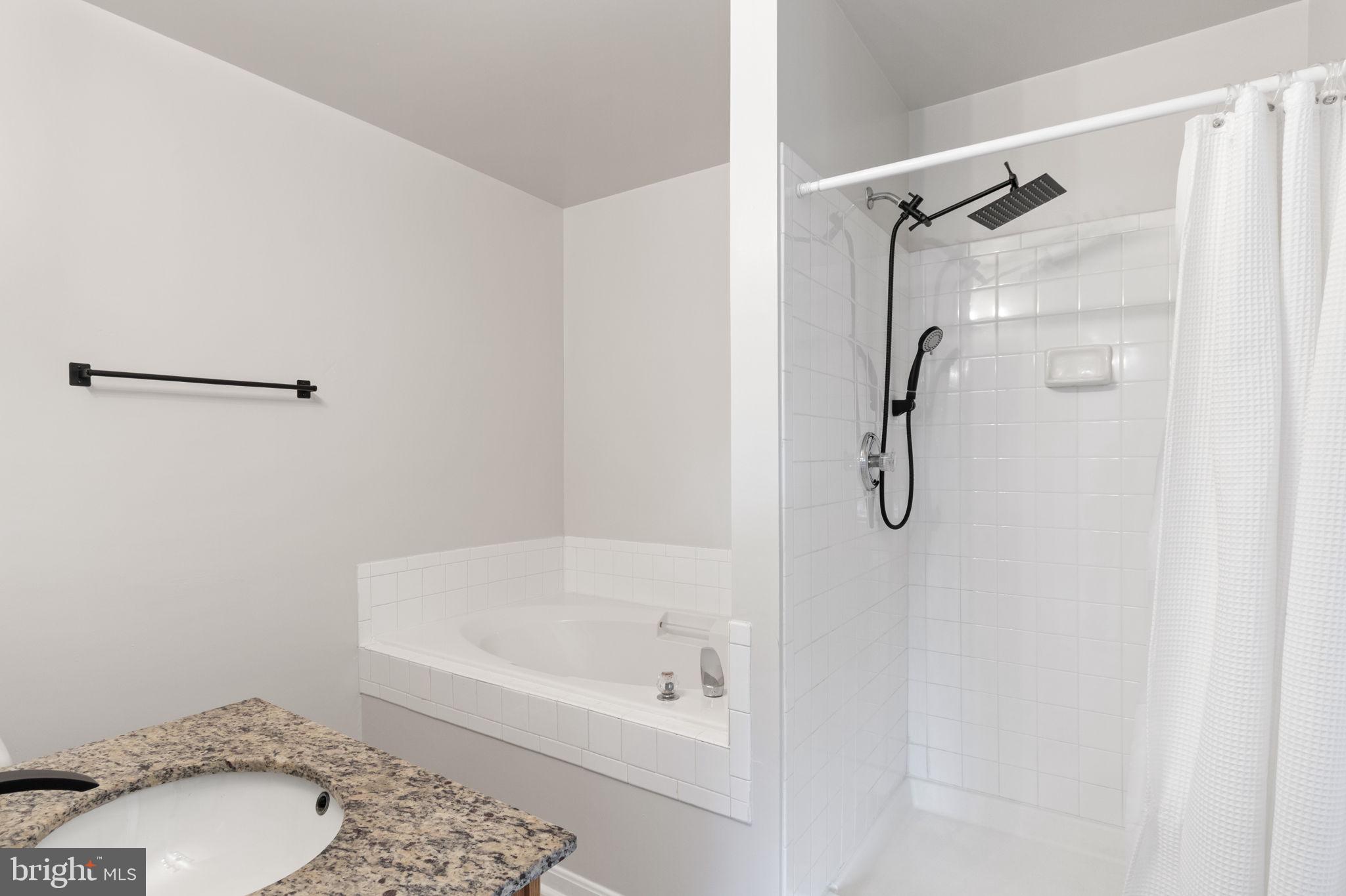 LANCASTER GATE - Residential