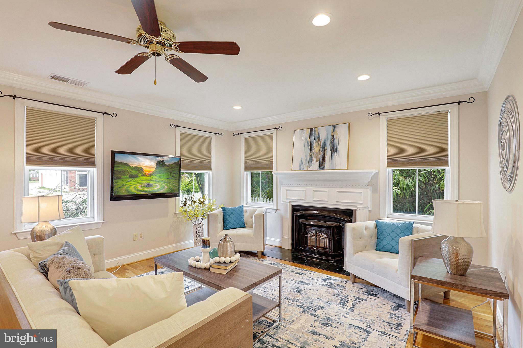 LAUREL - Residential