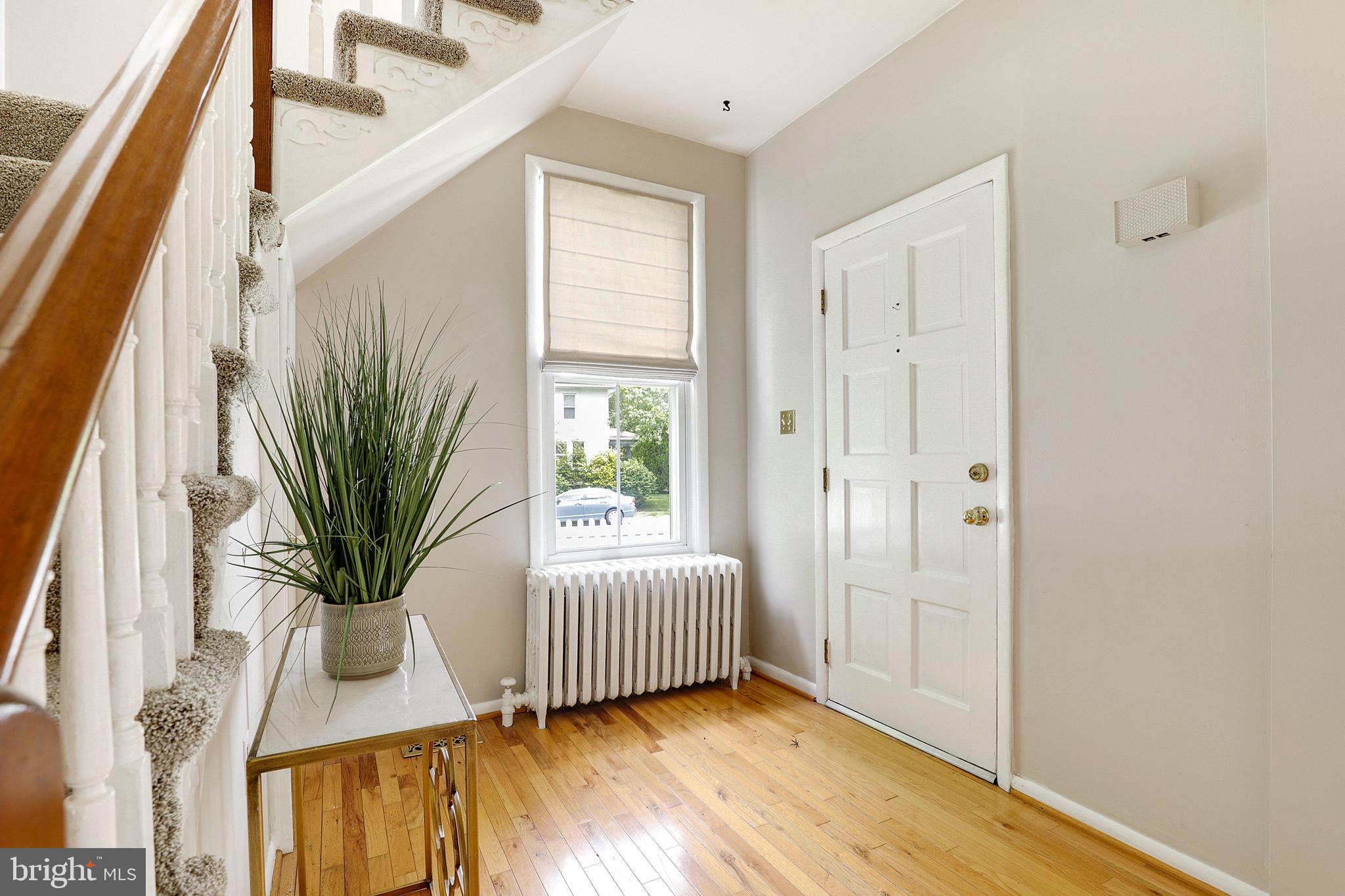 LAUREL - Residential