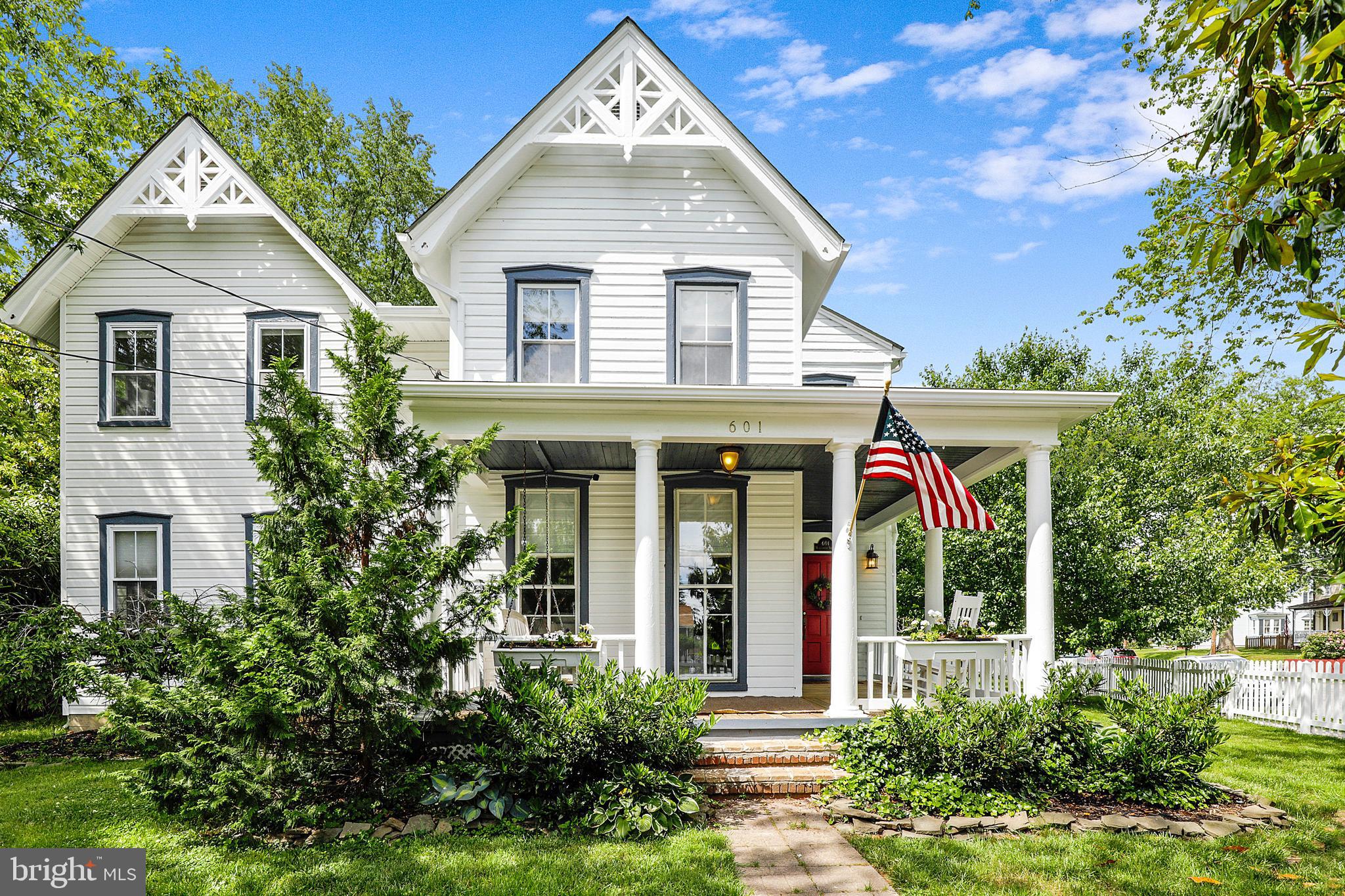 LAUREL - Residential