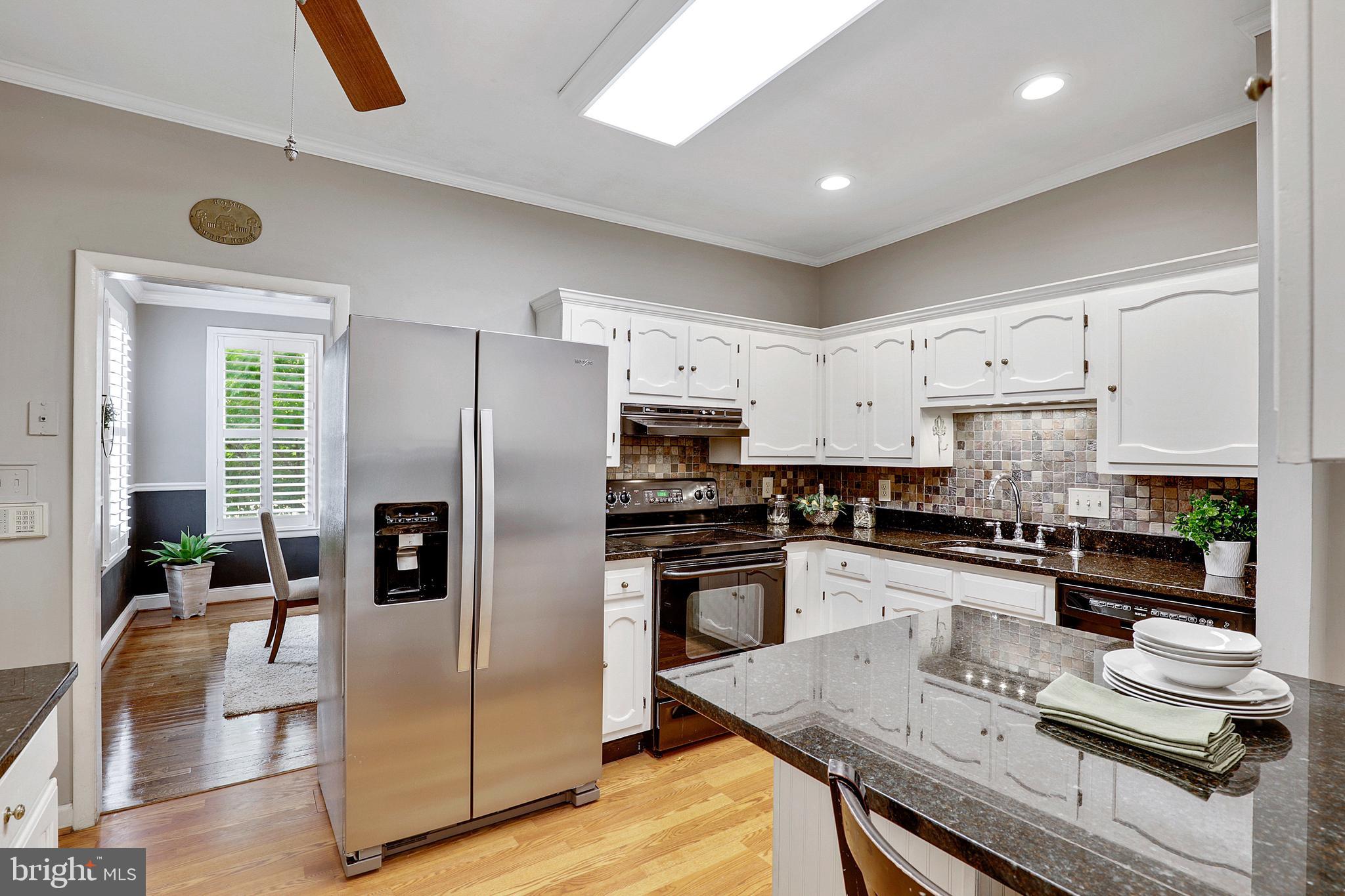 LAUREL - Residential