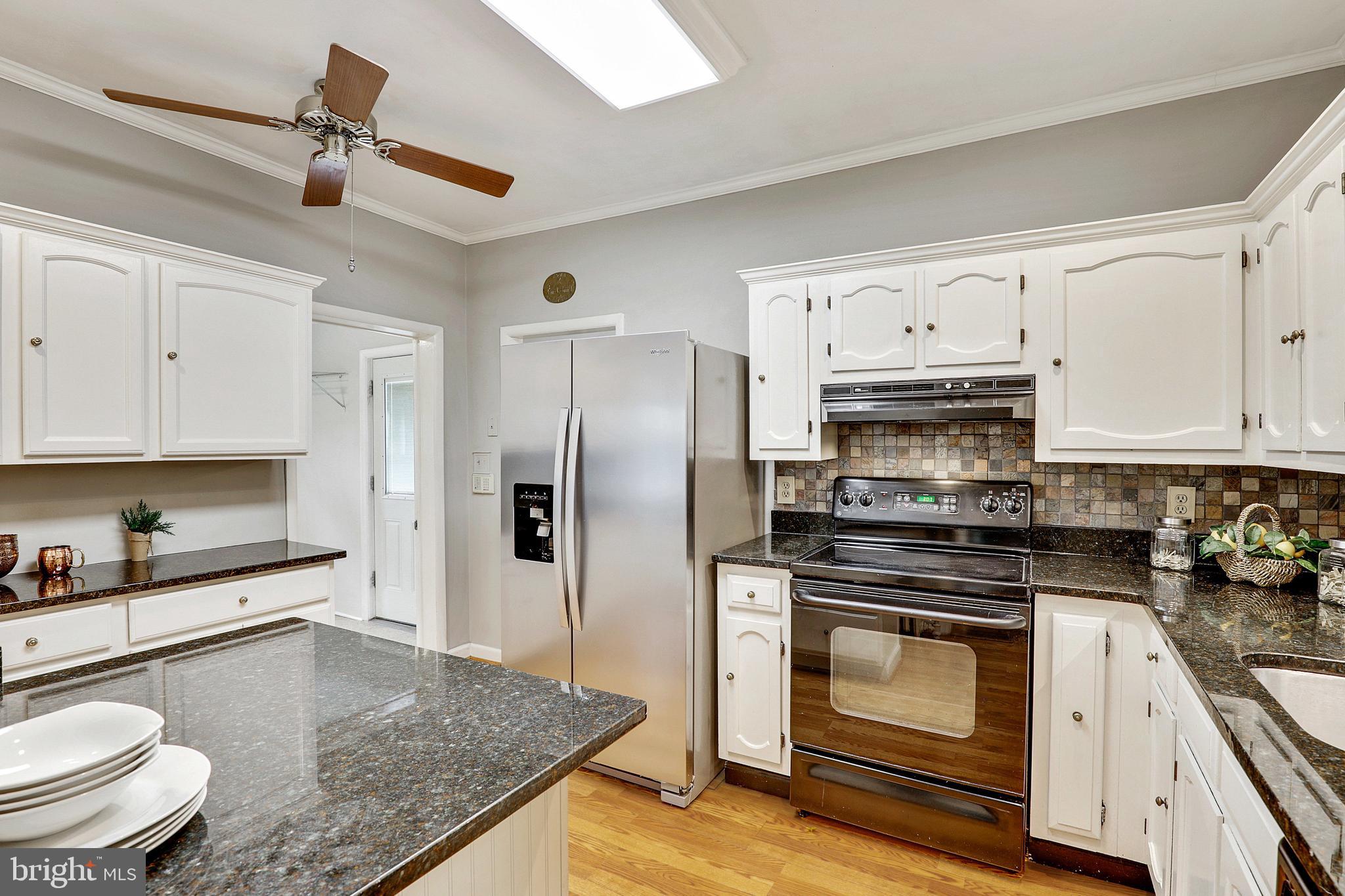 LAUREL - Residential