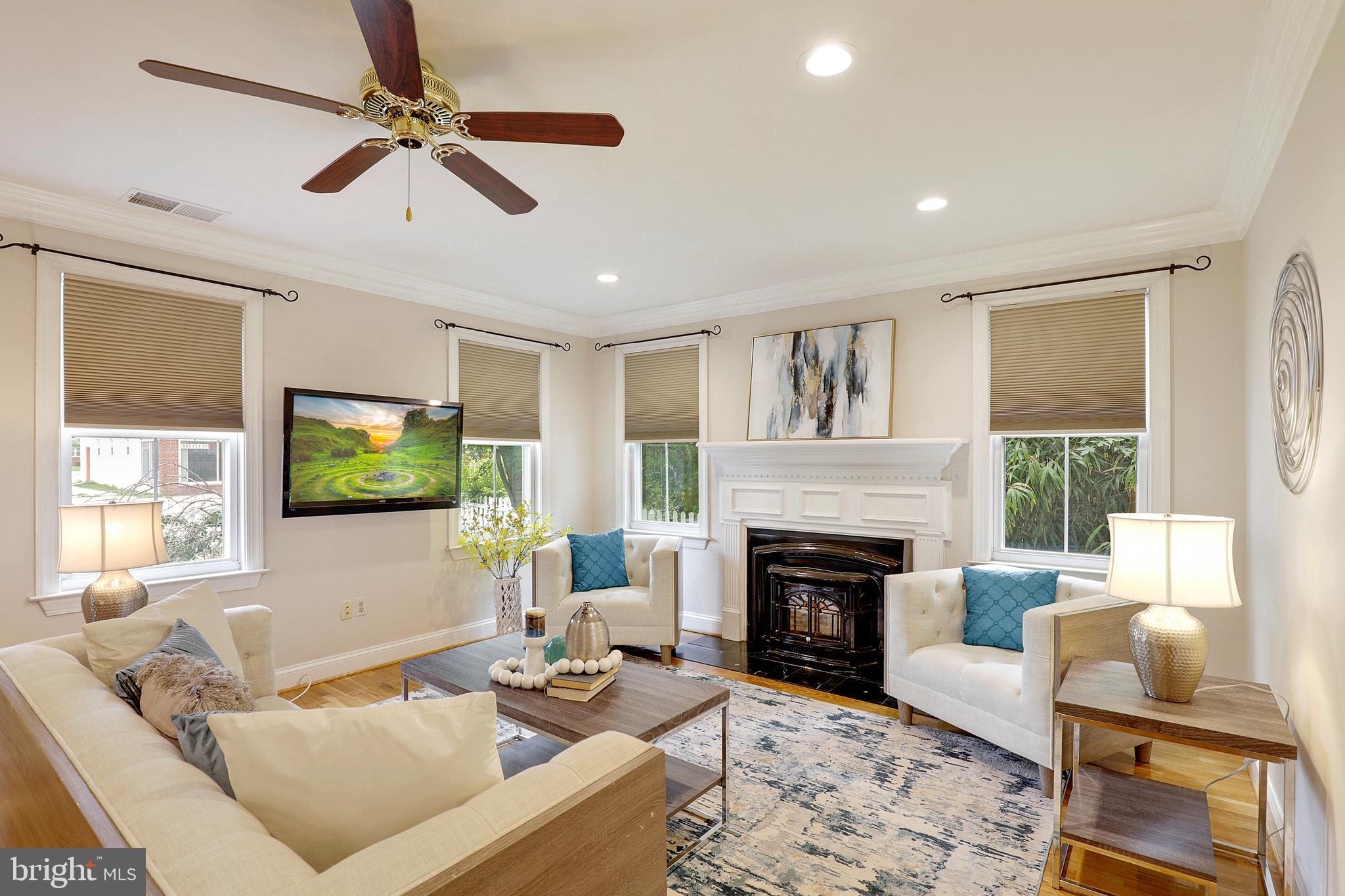 LAUREL - Residential